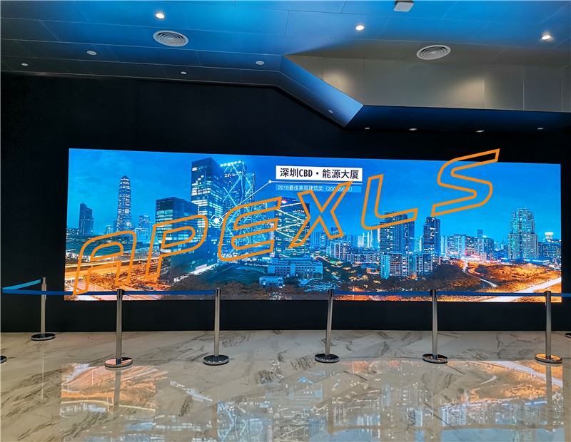 深圳新能源大厦P1.5 COB显示屏