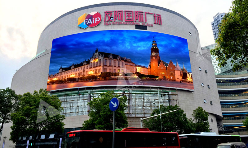 湖南友阿广场户外LED显示屏 面积710平米