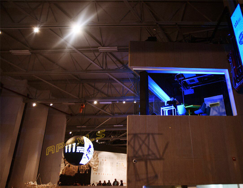 墨西哥某博物馆室内2.5米球形LED显示屏