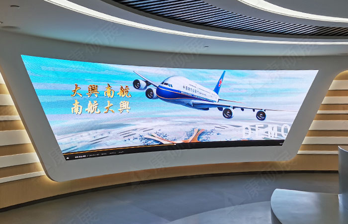 广州南航P3室内LED显示屏应用